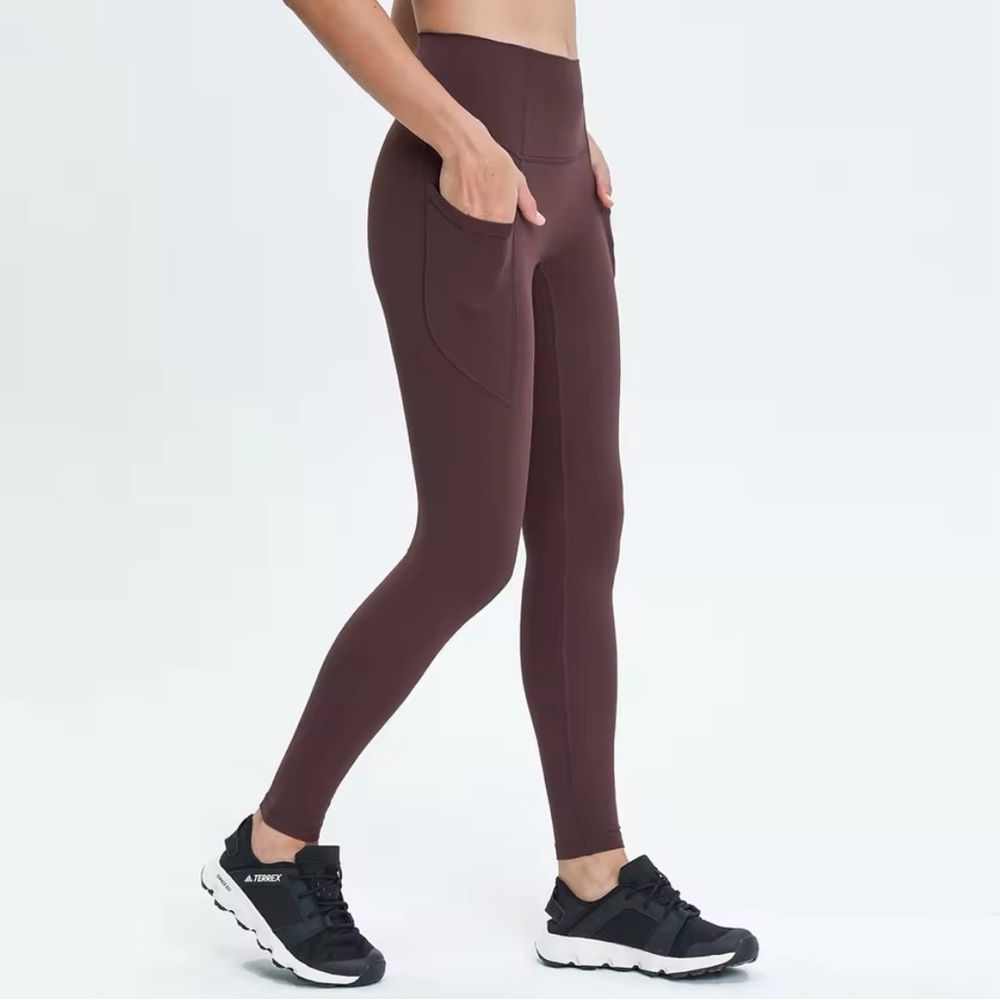 High Quality Thick Material Chocolate Leggings with 2 Side Pockets on the Hips!